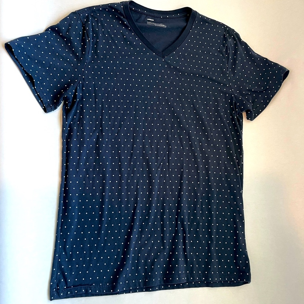 Mens Public Opinion blue polka dot tee shirt. Gently used. Size Large.